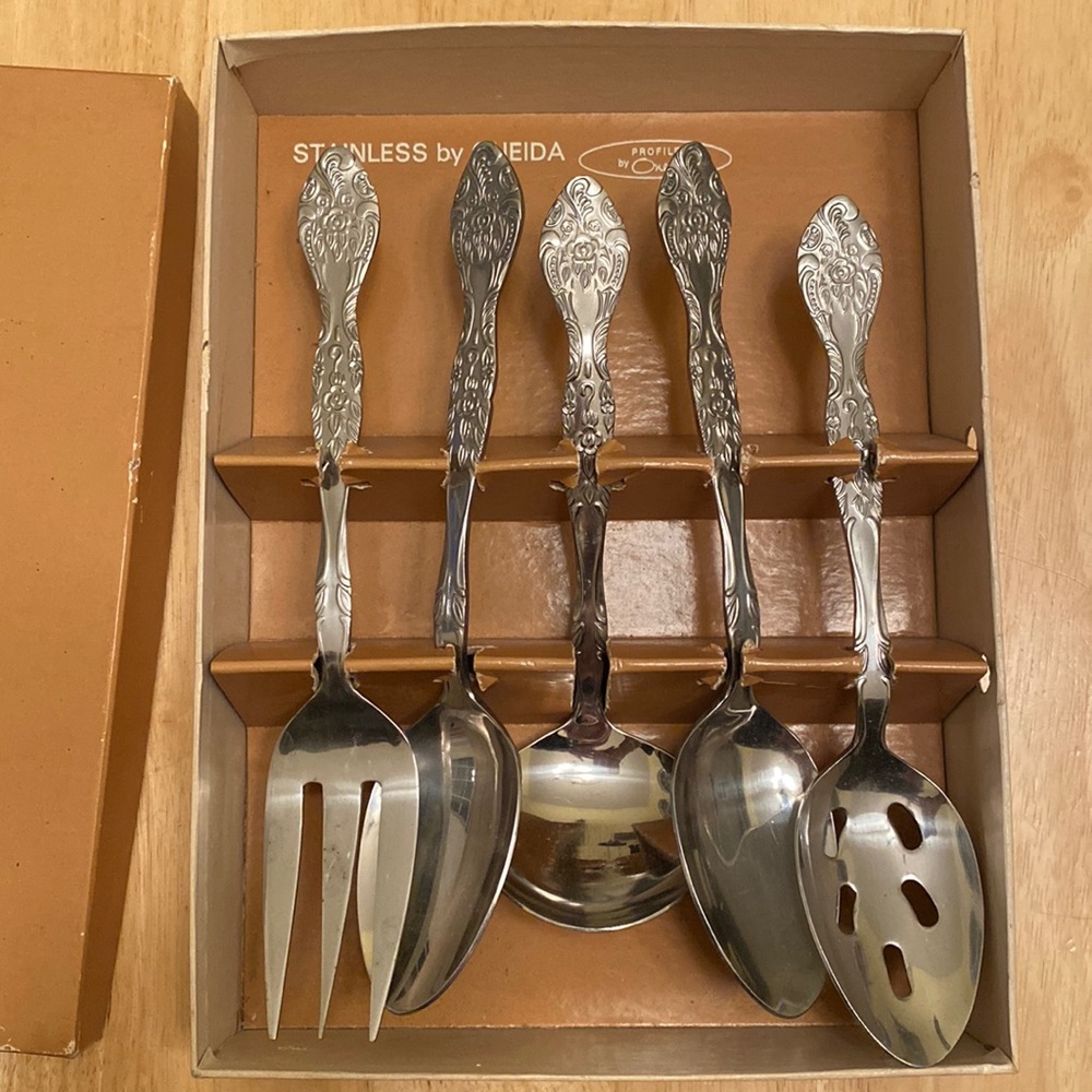 Oneida Orleans 5 pc. Hostess Set